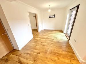 Kitchen Diner- click for photo gallery